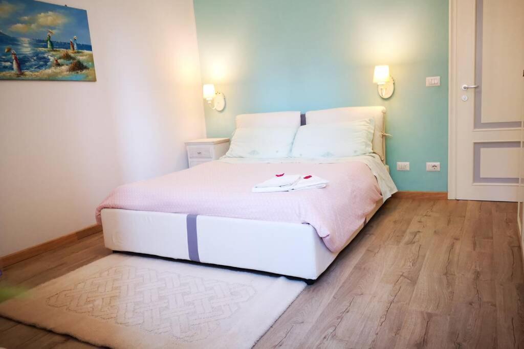 Delizioso Appartamento Cosy Ristrutturato Parma Luaran gambar